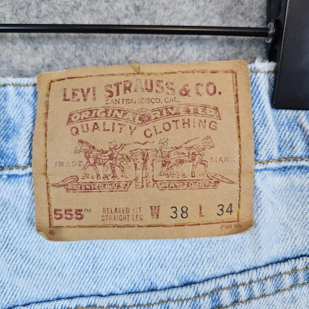 Levis this pair